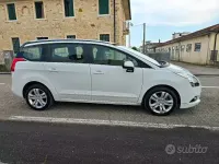 Usata Peugeot 5008 115 CV (84 kW) 2012 Bianco Monovolume