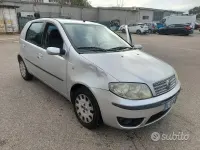 Usata Fiat Punto 69 CV (50 kW) 2007 Grigio Utilitaria