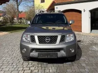 Usata Nissan Navara 190 CV (139 kW) 2015 Grigio Pick-up