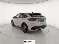 Käytetty VW Taigo R-line 150 HP (110 kW) 2023 Harmaa Katumaasturi
