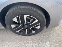 Usata Peugeot 208 Allure 101 CV (74 kW) 2025 Argento Utilitaria