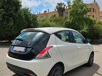 Usata Lancia Ypsilon 69 CV (50 kW) 2014 Utilitaria