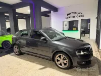 Usado Audi A3 105 CV (77 kW) 2010 Gris Utilitario
