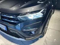 Usata Dacia Sandero Comfort 91 CV (66 kW) 2021 Grigio Berlina