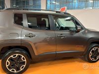 Usata Jeep Renegade Trailhawk 170 CV (125 kW) 2015 Grigio SUV