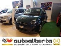 Usata Fiat 500e Action 69 kW (95 CV) 2023 Ocean green Utilitaria
