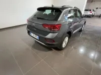 Usata VW T-Roc Life 115 CV (84 kW) 2025 Grigio SUV