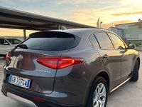 Usata Alfa Romeo Stelvio Super 190 CV (139 kW) 2020 Grigio SUV