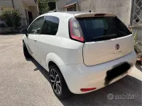 Usata Fiat Punto 75 CV (55 kW) 2013 Bianco Utilitaria