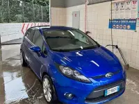 Usata Ford Fiesta 70 CV (51 kW) 2010 Berlina