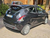 Usata Lancia Ypsilon 69 CV (50 kW) 2014 Nero Utilitaria