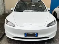 Usata Tesla Model 3 152 kW (208 CV) 2025 Bianco Berlina