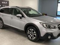 Usata Subaru Outback Premium 175 CV (128 kW) 2018 Argento Station wagon