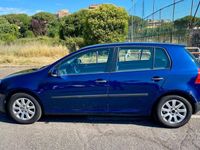 Usata VW Golf V Comfortline 105 CV (77 kW) 2008 Blu Utilitaria