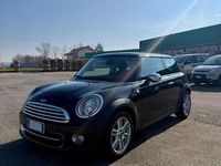 Usata Mini Cooper D 111 CV (81 kW) 2012 Nero Utilitaria