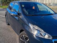 Usata Peugeot 208 102 CV (75 kW) 2019 Utilitaria