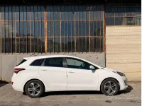 Usata Hyundai i30 GO! 110 CV (80 kW) 2016 Bianco Station wagon
