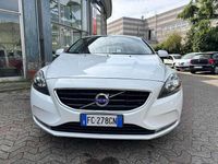 Usata Volvo V40 120 CV (88 kW) 2015 Bianco Berlina