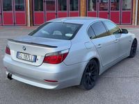 Usata BMW 530 M Sport 218 CV (160 kW) 2004 Argento Berlina