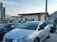 Usata Lancia Delta 120 CV (88 kW) 2014 Argento Utilitaria