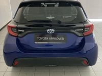 Usata Toyota Yaris Hybrid Trend 115 CV (84 kW) 2021 Blu Utilitaria