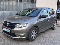 Usata Dacia Sandero Ambiance 75 CV (55 kW) 2013 Argento Berlina