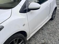 Usata Mazda 2 75 CV (55 kW) 2009 Bianco Utilitaria