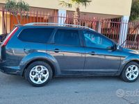 Usata Ford Focus 110 CV (80 kW) 2011 Grigio Station wagon