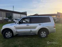 Usata Mitsubishi Pajero 165 CV (121 kW) 2001 Grigio SUV