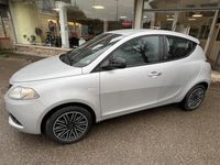 Usata Lancia Ypsilon 69 CV (50 kW) 2020 Grigio Utilitaria