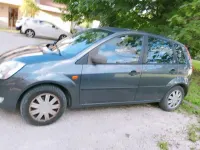 Usata Ford Fiesta 68 CV (50 kW) 2003 Grigio Utilitaria
