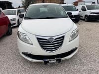 Usata Lancia Ypsilon Gold 69 CV (50 kW) 2012 Bianco Utilitaria