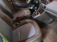 Begagnad Hyundai i10 69 HK (50 kW) 2014 Blå Halvkombi