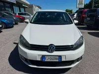 Usata VW Golf VI Comfortline 105 CV (77 kW) 2011 Bianco Utilitaria