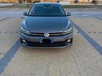 Usata VW Polo Sportline 90 CV (66 kW) 2019 Grigio Berlina