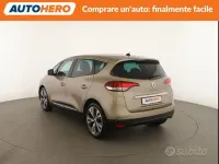 Usata Renault Scénic IV Intens 110 CV (80 kW) 2018 Oro Monovolume