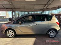 Usata Opel Meriva 100 CV (73 kW) 2014 Grigio Monovolume