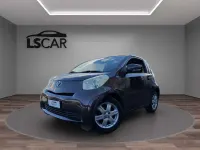 Usata Toyota iQ Sol 68 CV (50 kW) 2009 Grigio Utilitaria