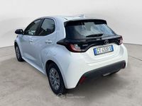 Usata Toyota Yaris Hybrid Active 92 CV (67 kW) 2025 Bianco Utilitaria