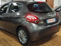 Usata Peugeot 208 Active 102 CV (75 kW) 2019 Grigio scuro / metallizzato Utilitaria