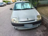 Usata Renault Clio 58 CV (42 kW) 2000 Grigio Berlina