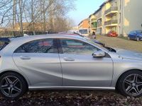 Usata Mercedes 180 109 CV (80 kW) 2013 Grigio Berlina