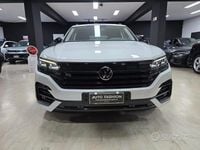 Usata VW Touareg R-line 231 CV (169 kW) 2022 Bianco SUV