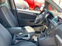 usata Opel Zafira 7 posti