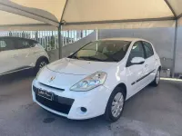 Usata Renault Clio III 68 CV (50 kW) 2010 Bianco Berlina