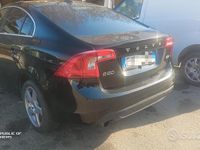 Usata Volvo S60 163 CV (119 kW) 2012 Nero Berlina
