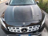 Usado Mercedes GLA200 136 CV (100 kW) 2017 Negro SUV