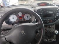 Usata Peugeot Partner Tepee Outdoor 100 CV (73 kW) 2018 Bianco Monovolume
