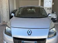 Usata Renault Scénic Dynamique 130 CV (95 kW) 2010 Grigio Monovolume