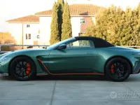Usata Aston Martin V12 Vantage 700 CV (514 kW) 2023 Verde Cabrio